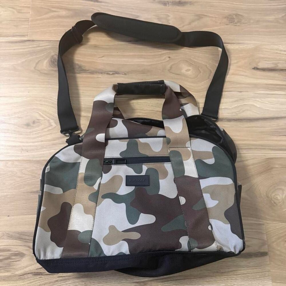 Vooray Burner Gym Duffel Bag 23L Textured Camo Camouflage Shoe Pocket Travel